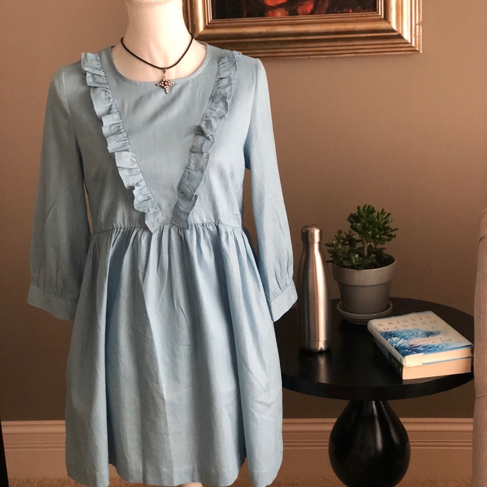 🆕 💲❗️LAST ONE❗️CHAMBRAY RUFFLE DRESS💙 - Picture 2 of 3